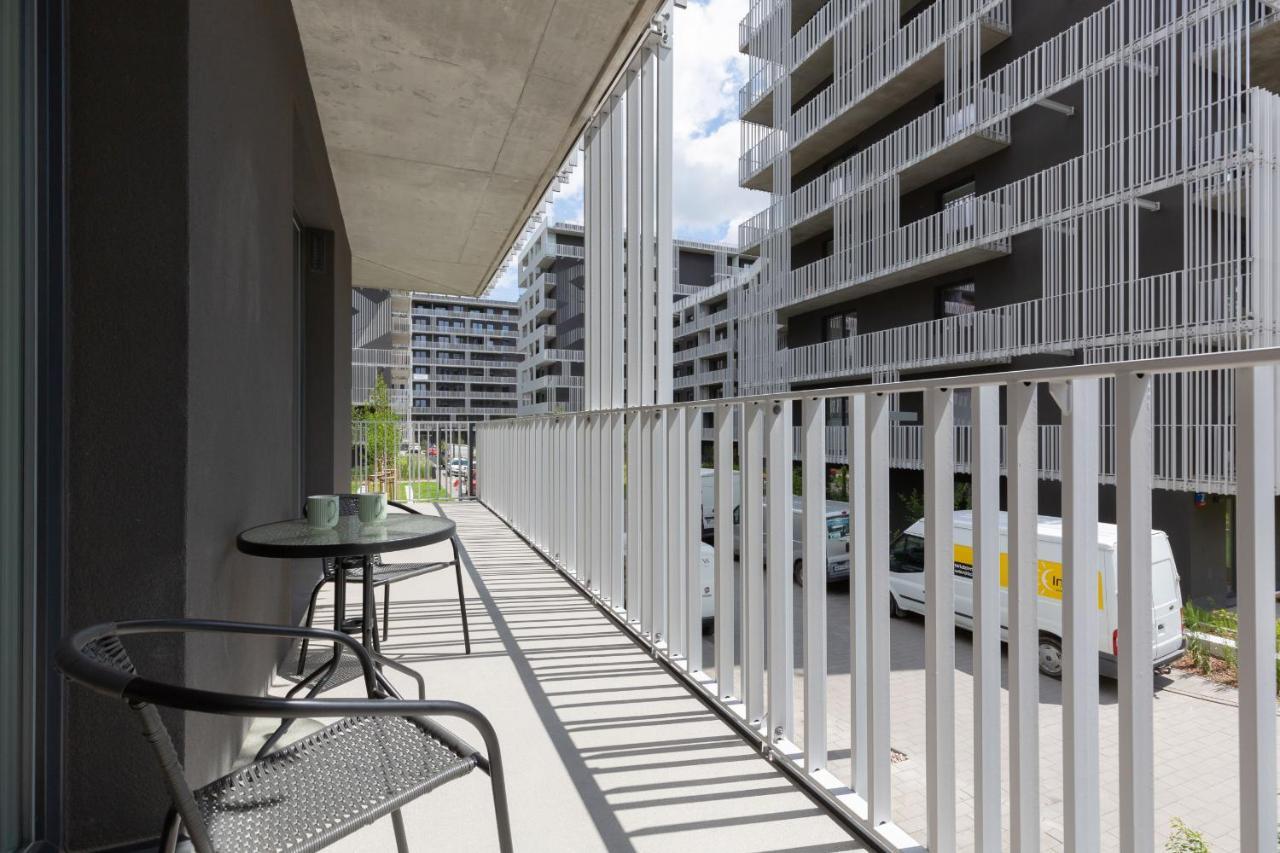 Stacja Wola Apartment Guminska By Noclegi Renters Варшава Экстерьер фото